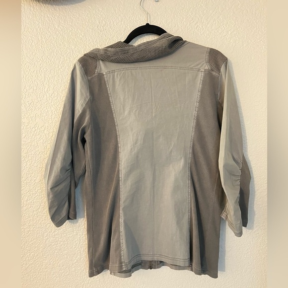 XCVI Lightweight Full Zip Jacket Women's L Gray 3/4 Sleeve Bomber Mesh Cowl - Picture 4 of 5